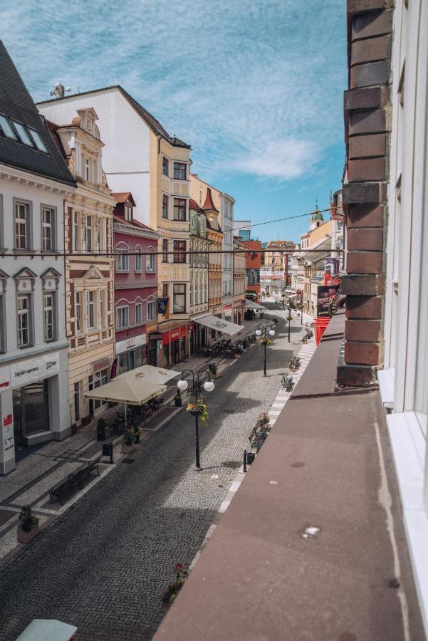 Grand Apartments In The Centre Of Teplice Esterno foto