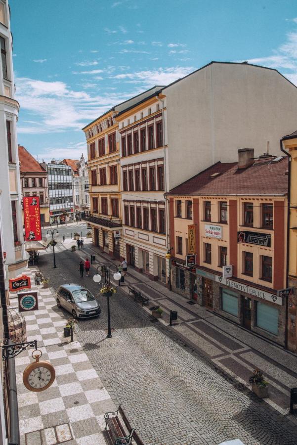 Grand Apartments In The Centre Of Teplice Esterno foto